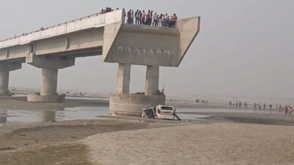 জিপিএসের দেখানো রাস্তায় চালাতে গিয়ে গাড়ি পড়ল নদীতে, নিহত ৩