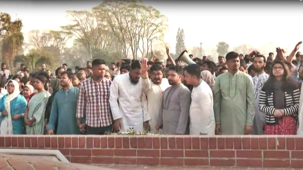 স্মৃতিসৌধে শ্রদ্ধা নিবেদনের মধ্যদিয়ে এনসিপির কার্যক্রম শুরু