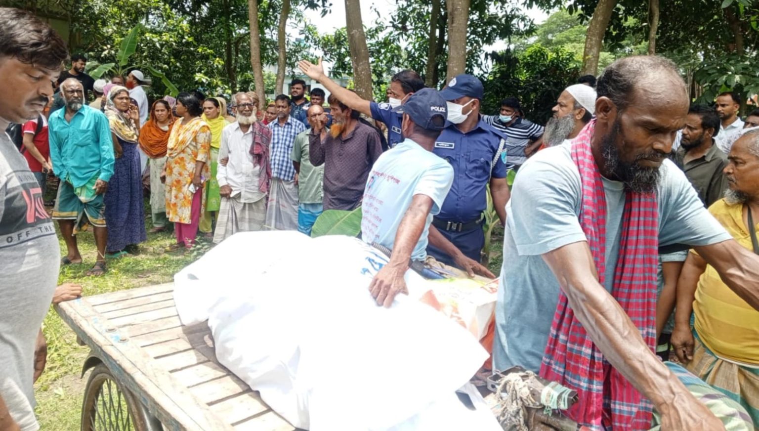 মুন্সীগঞ্জের সিরাজদিখানে হাত-পা ও মুখ বাঁধা অবস্থায় বৃদ্ধের লাশ উদ্ধার