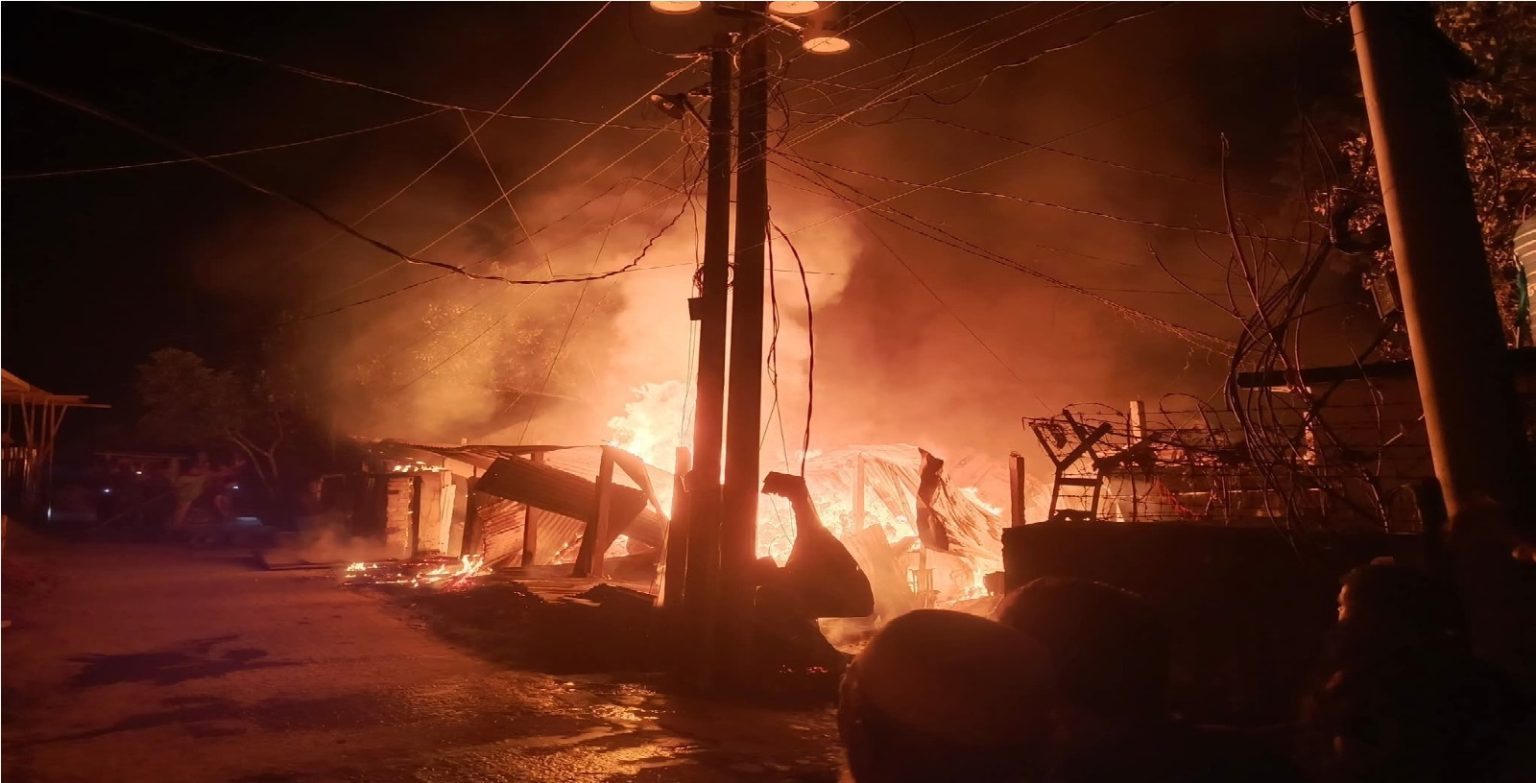 নান্দাইলে ভয়াবহ অগ্নিকাণ্ডে দুই দোকান ভস্মীভূত