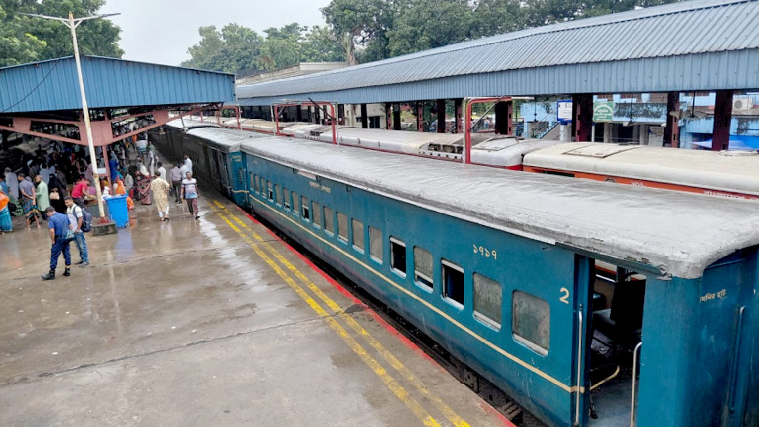 লাইনচ্যুত বগি উদ্ধার: রংপুর-লালমনিরহাট-সান্তাহার-ঢাকা রুটে ট্রেন চলাচল স্বাভাবিক