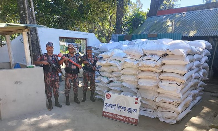 পাচারকালে লালমনিরহাট থেকে বিপুল পরিমাণ রাসায়নিক সার উদ্ধার