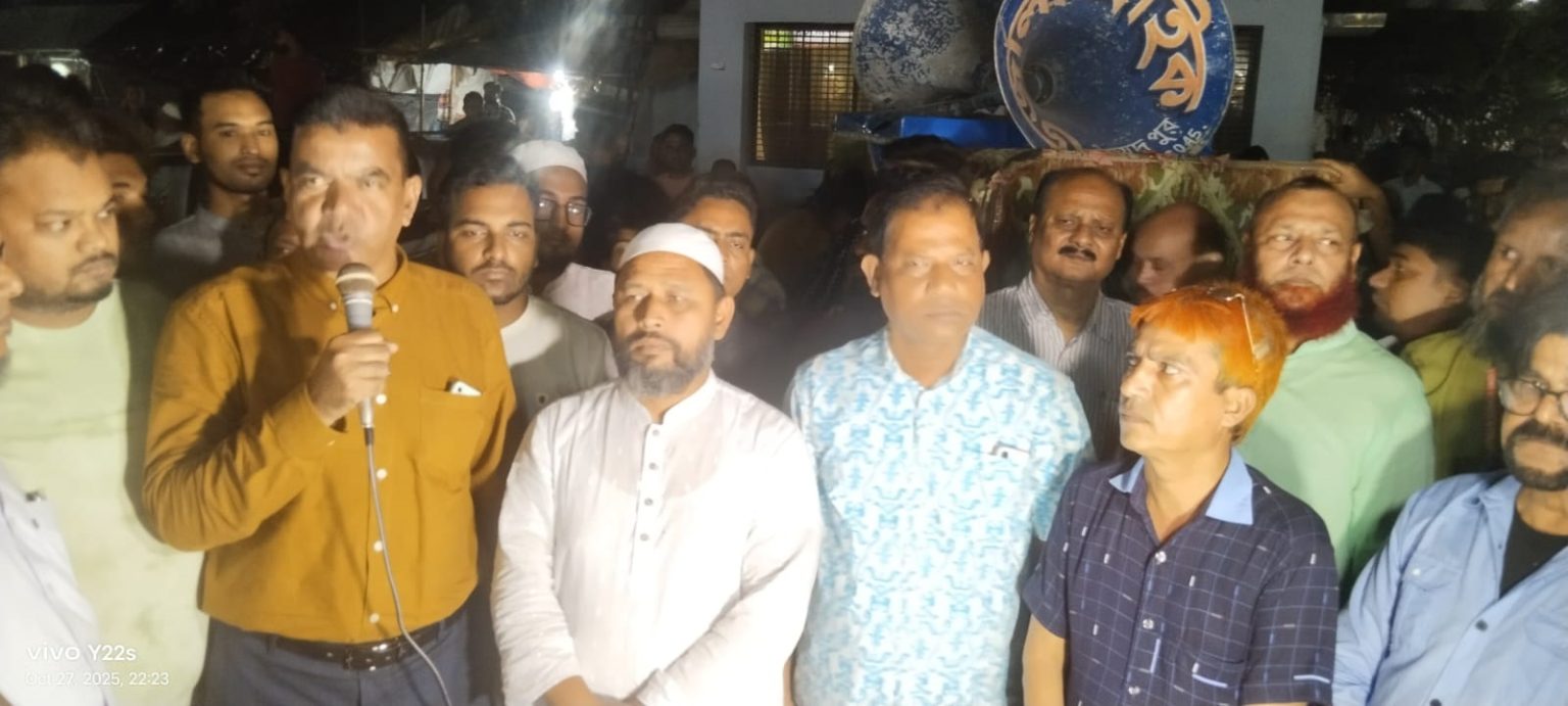 সৈয়দপুরে শিক্ষক-শিক্ষার্থীদের ৭ ঘন্টা সড়ক অবরোধ, প্রশাসনের আশ্বাসে কর্মসূচি স্থগিত