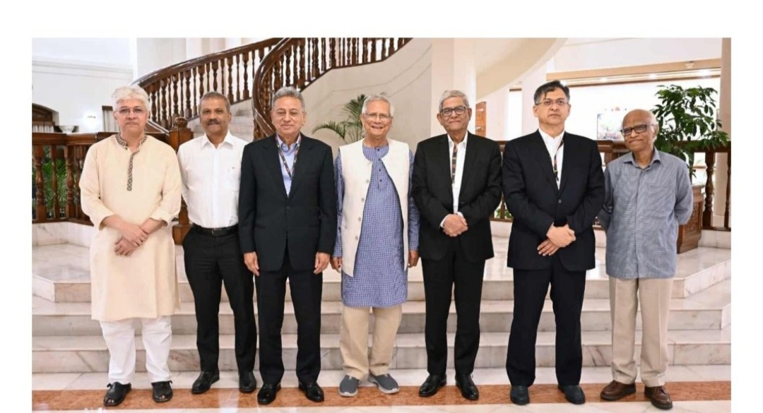 নির্বাচনের আগে প্রশাসনের রদবদল আমার নেতৃত্বে হবে বিএনপিকে বলেছেন প্রধান উপদেষ্টা –