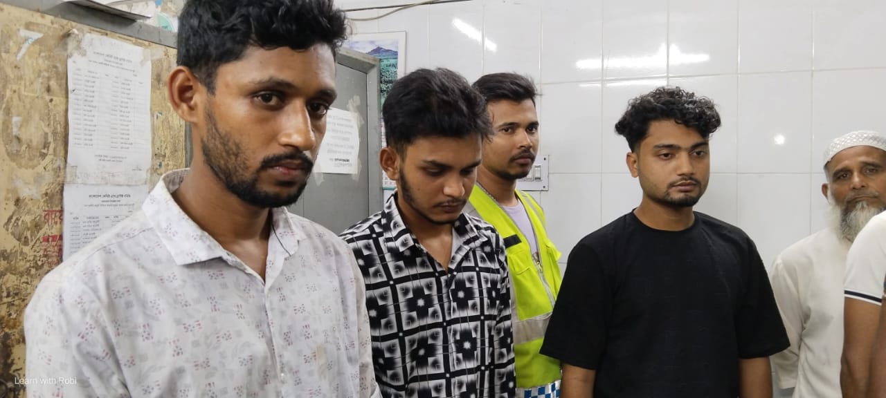 শরণখোলায় ইয়াবা সেবনে বাঁধা দেয়ার জেরে তিনজন আহত