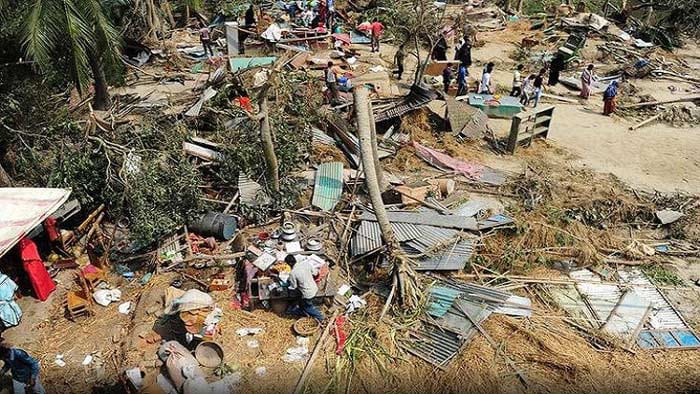 সিডরের ১৮ বছর পার হলেও অরক্ষিত মাঝের চর