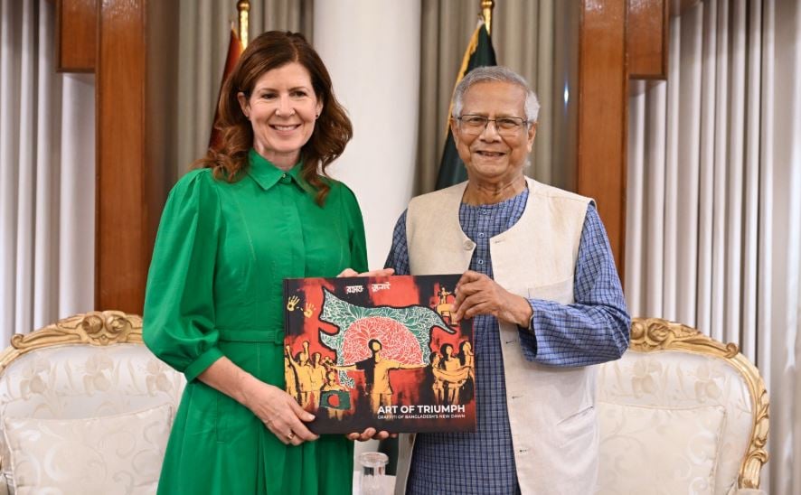 প্রধান উপদেষ্টার সঙ্গে যুক্তরাজ্যের উন্নয়নমন্ত্রীর বৈঠক : স্বচ্ছ ও অংশগ্রহণমূলক নির্বাচনের প্রতিশ্রুতি পুনর্ব্যক্ত