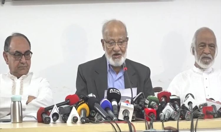 জুলাই সনদ নিয়ে সরকারের প্রতি ‘সতর্ক পদক্ষেপ গ্রহণের’ আহ্বান বিএনপির