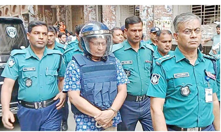 জুলাই গণহত্যা মামলায় সাবেক আইজিপি মামুন ট্রাইব্যুনালে