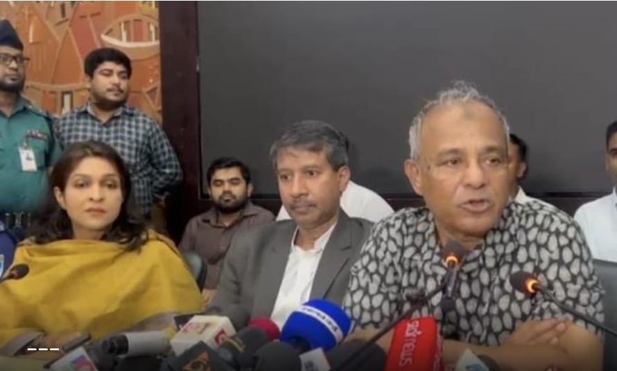 অপরাধে জড়ালে ছাড় নয়, গাজীপুরে হুঁশিয়ারি স্বরাষ্ট্র উপদেষ্টার