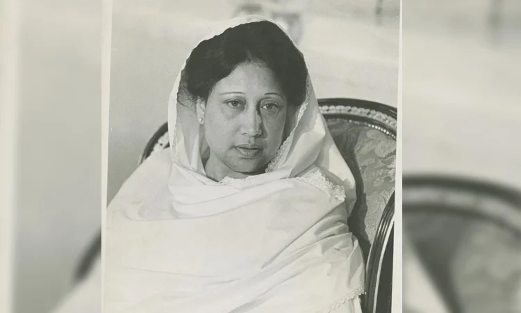 বুধবার সংসদ ভবনের দক্ষিণ প্লাজায় খালেদা জিয়ার জানাজা