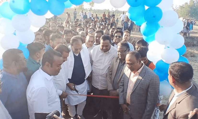 যুবদলের স্বেচ্ছাশ্রমে নির্মিত কাঠের সেতু উদ্বোধন করেন অধ্যক্ষ আসাদুল হাবিব দুলু