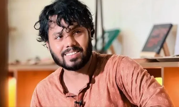 ওসমান হাদিকে এভারকেয়ার হাসপাতালে নেওয়া হচ্ছে