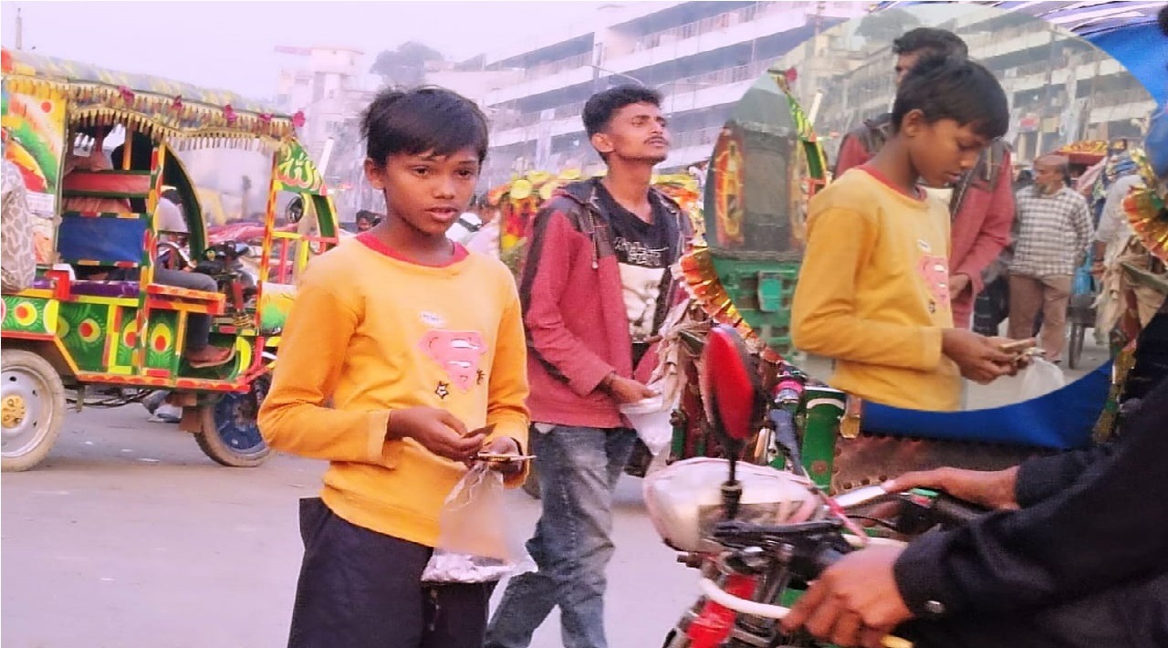 মিরপুর মাজার রোডে খোলা মাদক জোন…..অপ্রাপ্তবয়স্কদের হাতে ব্যবসা! প্রশাসন কি অন্ধ নাকি নীরব?