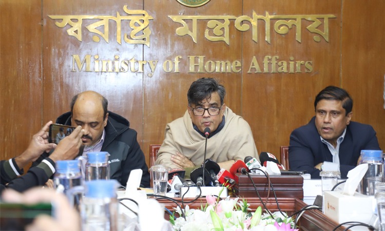 খালেদা জিয়ার কফিনবাহী গাড়ির নিরাপত্তায় মাঠে থাকবে ১০ হাজার পুলিশ : প্রেস সচিব