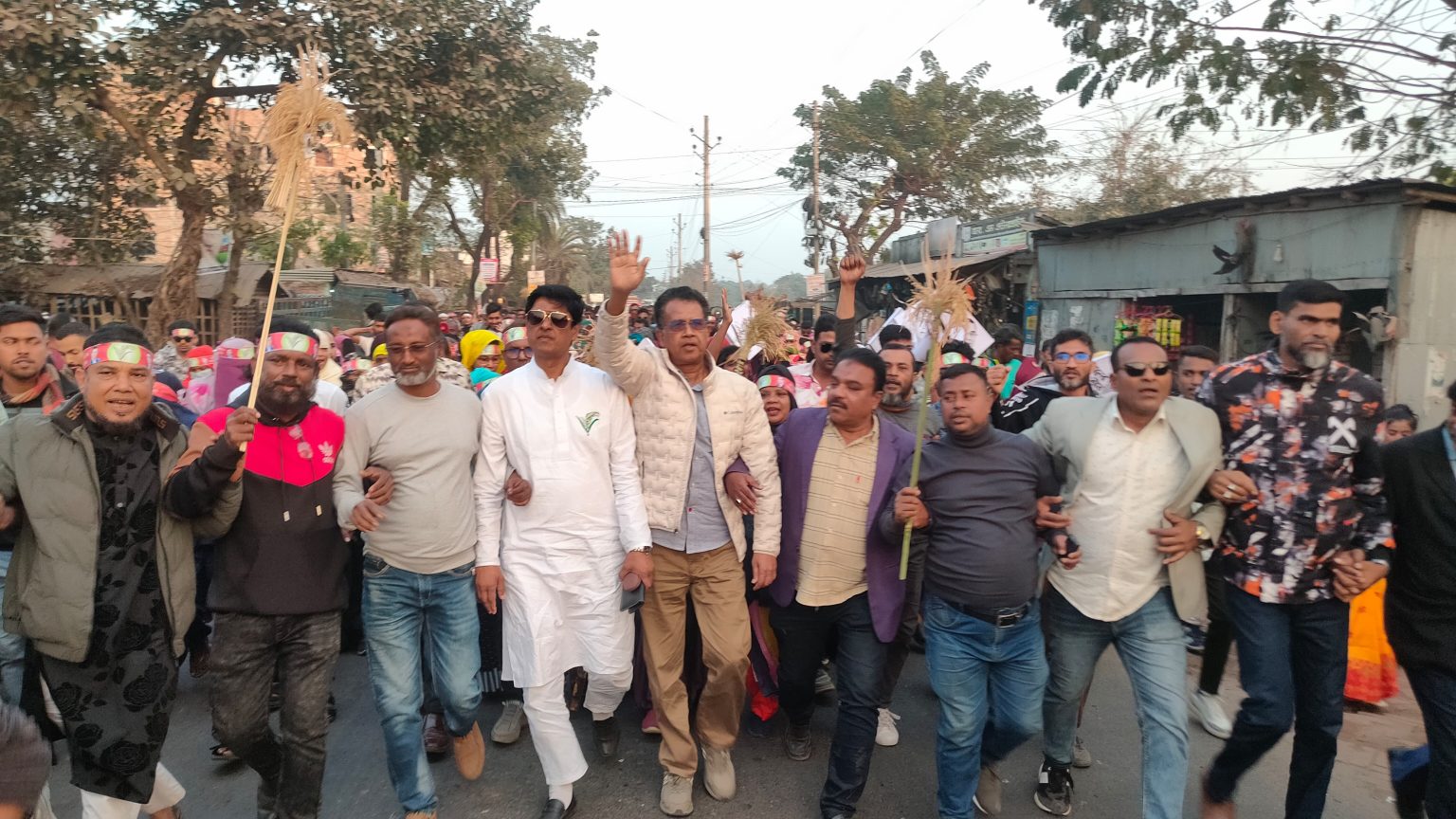 ১২ ফেব্রুয়ারি জনতার ভোট বিপ্লবের মাধ্যমে বিএনপি সরকার গঠন করবে : আজিজুল বারী হেলাল