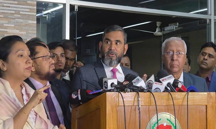 পোস্টাল ব্যালটে অনিয়ম করলে এনআইডি ব্লকসহ ফৌজদারি মামলা হবে : ইসি সানাউল্লাহ