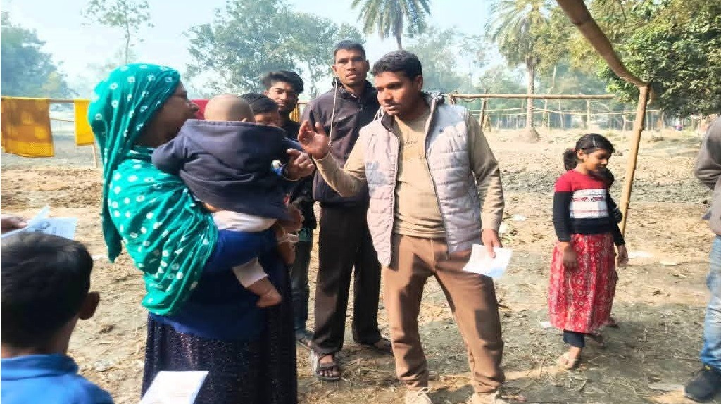 পলাশবাড়ী পৌর এলাকায় ধানের শীষ প্রতিকের পক্ষে নির্বাচনী প্রচারণা