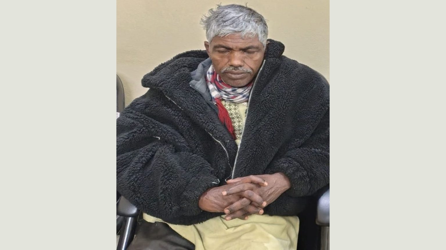 গাইবান্ধা-৩ আসনের স্বতন্ত্র সংসদ সদস্য প্রার্থী আজিজার রহমান অজ্ঞান পার্টির খপ্পরে