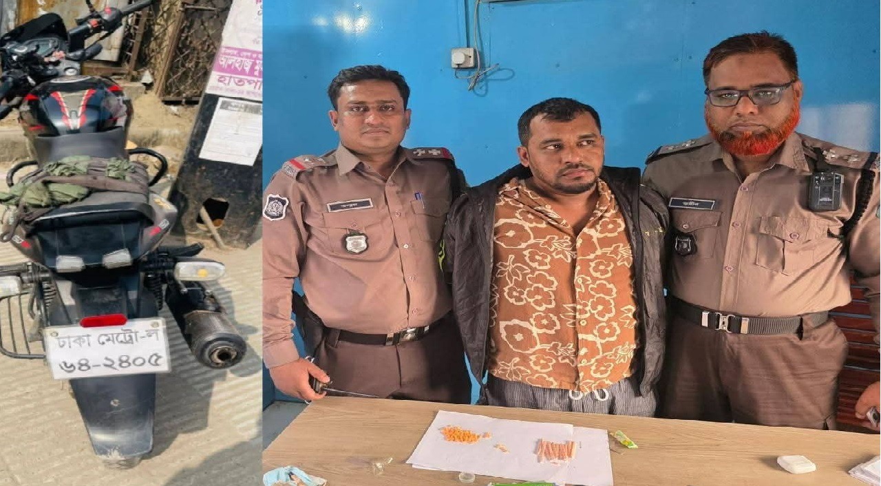 চেকপোস্টে ফাঁস মাদকচক্র: মিরপুরে ট্রাফিক পুলিশের অভিযানে ২২৭ পিস ইয়াবাসহ আটক ১