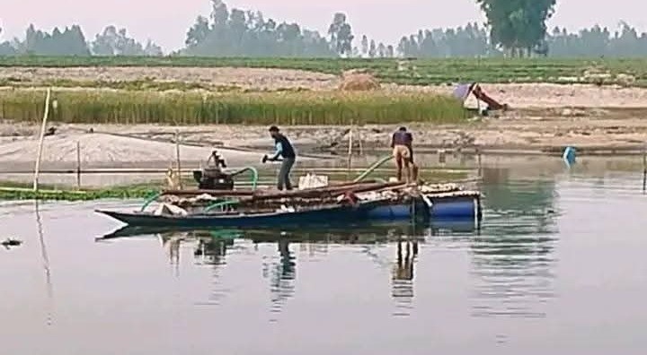 গোবিন্দগঞ্জে করতোয়া নদীতে অবৈধ বালু উত্তোলনের বিরুদ্ধে অভিযান, ৫ শ্যালো মেশিন জব্দ