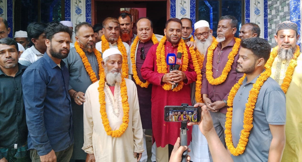 আব্দুল মান্নানের জয়ে রিজিক সরকারের মেজবান ও গণজোয়ার