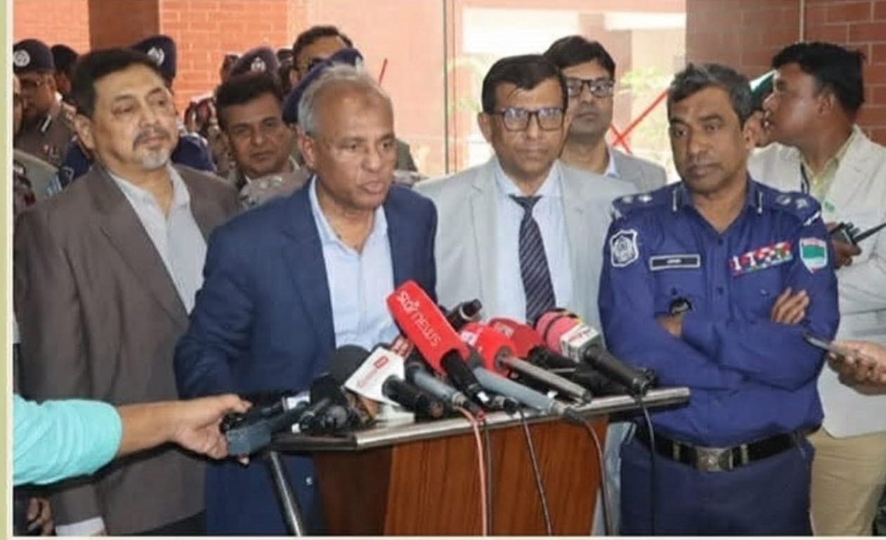 নির্বাচন ও গণভোট অবাধ ও উৎসবমুখর হবে: খুলনায় স্বরাষ্ট্র উপদেষ্টা