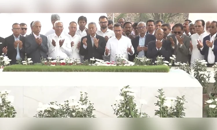 শহীদ জিয়া ও বেগম খালেদা জিয়ার সমাধিতে প্রধানমন্ত্রী ও মন্ত্রিসভার শ্রদ্ধা