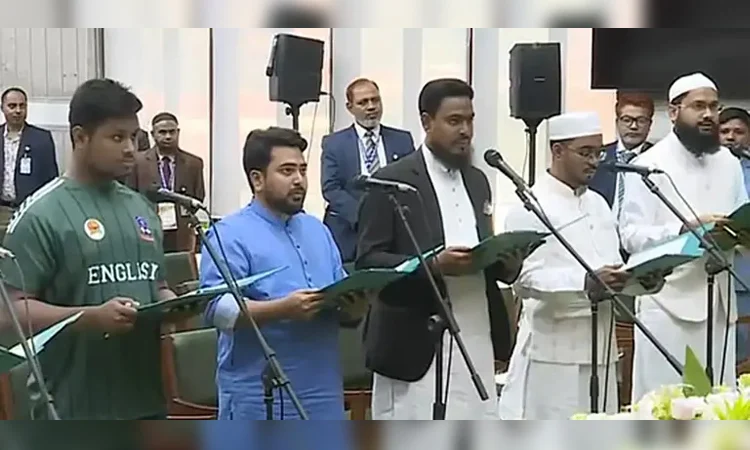শপথ নিয়েছেন এনসিপির নবনির্বাচিত সংসদ সদস্যরা