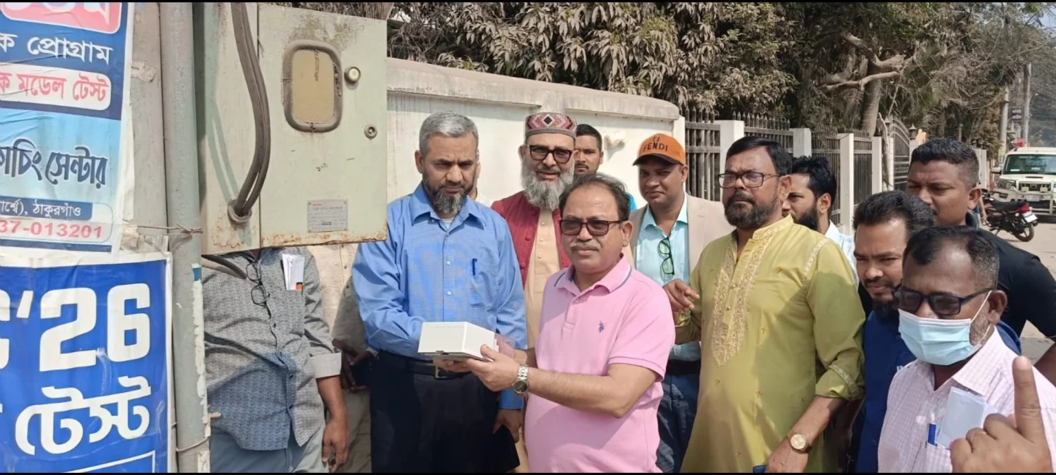 ঠাকুরগাঁওয়ে প্রি-পেইড মিটার স্থাপন শুরু মির্জা ফখরুলের বাড়ি থেকে