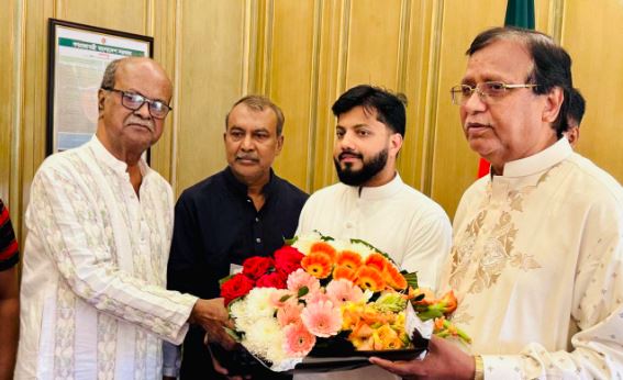 ঢাকা শহরের নাগরিক সমস্যা নিয়ে দক্ষিণের প্রশাসকের সঙ্গে সাক্ষাৎ করেছে ইশরাক হোসেন