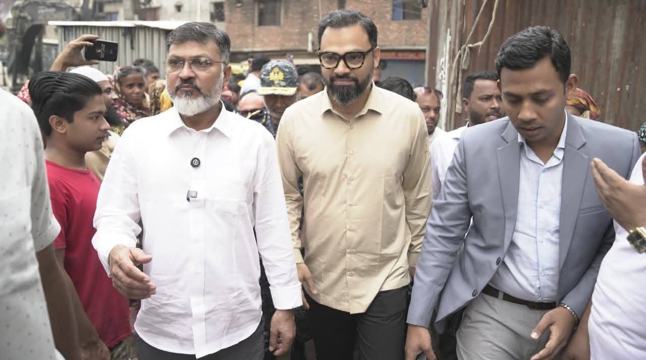 ডিএনসিসির উদ্যোগে মিরপুর প্যারিস খাল পরিচ্ছন্নতা কার্যক্রমের উদ্বোধন