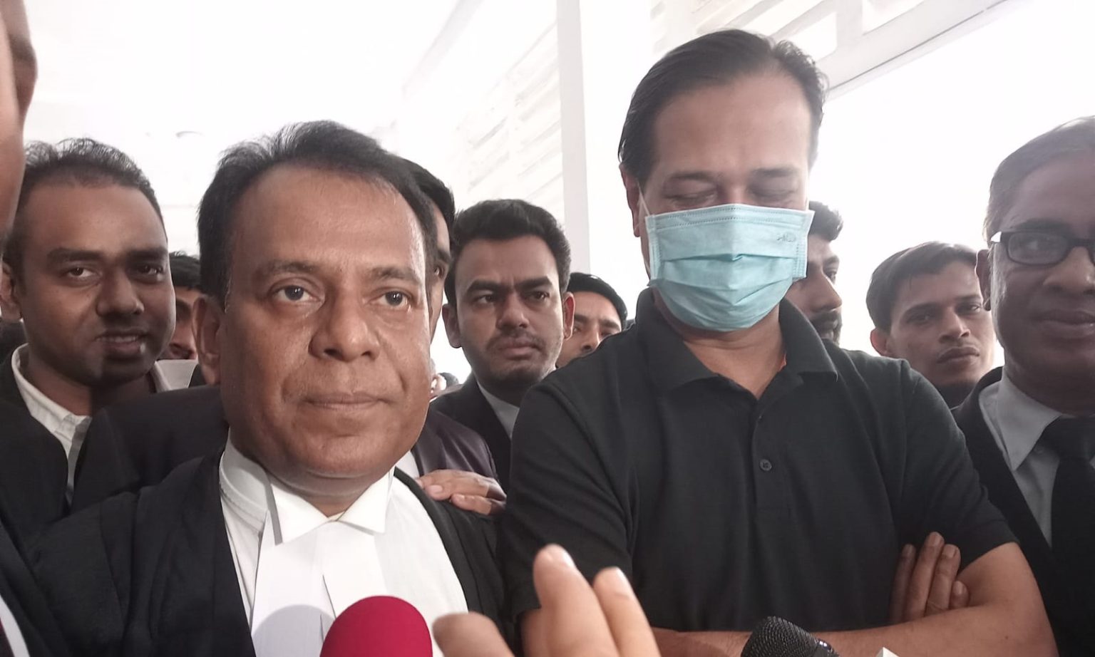 সব মামলায় খালাস পেলেন কণ্ঠশিল্পী আসিফ আকবর