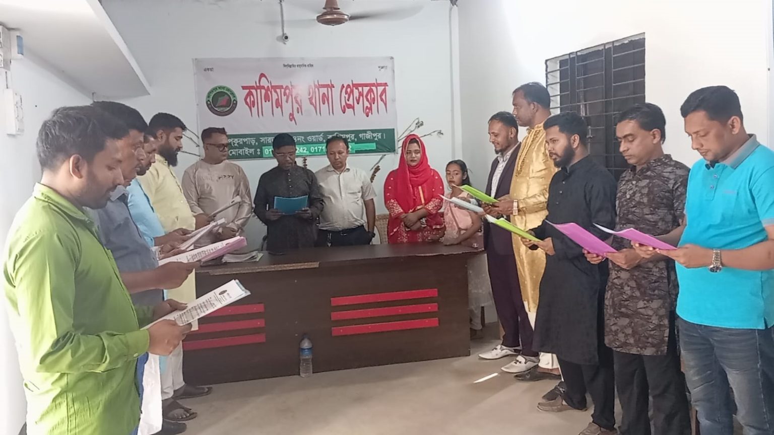 কাশিমপুর থানা প্রেসক্লাবের নবনির্বাচিত কমিটির শপথ গ্রহণ অনুষ্ঠিত