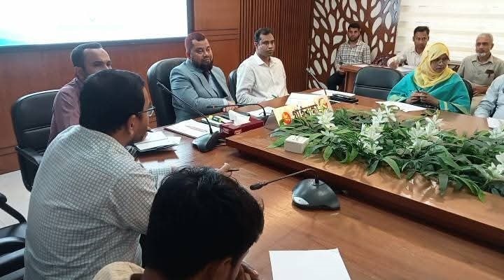গাইবান্ধায় জেলা বিনিয়োগ ও ব্যবসায় উন্নয়ন সহায়তা কমিটির সভা