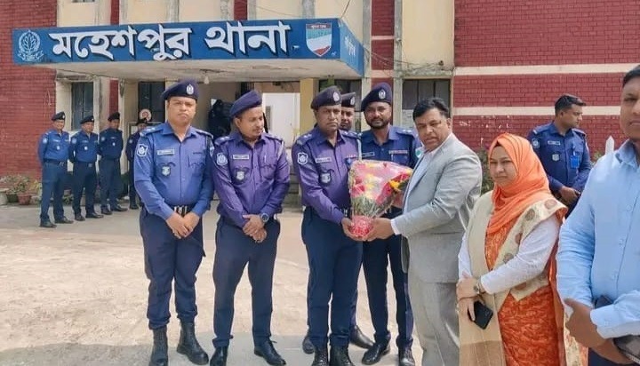 ঝিনাইদহ জেলা প্রশাসকের মহেশপুরে বিভিন্ন দপ্তর পরিদর্শন