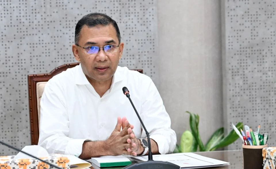 ঈদের ছুটি শেষে প্রথম কর্মদিবসে টানা ১১ ঘণ্টা অফিস করলেন প্রধানমন্ত্রী