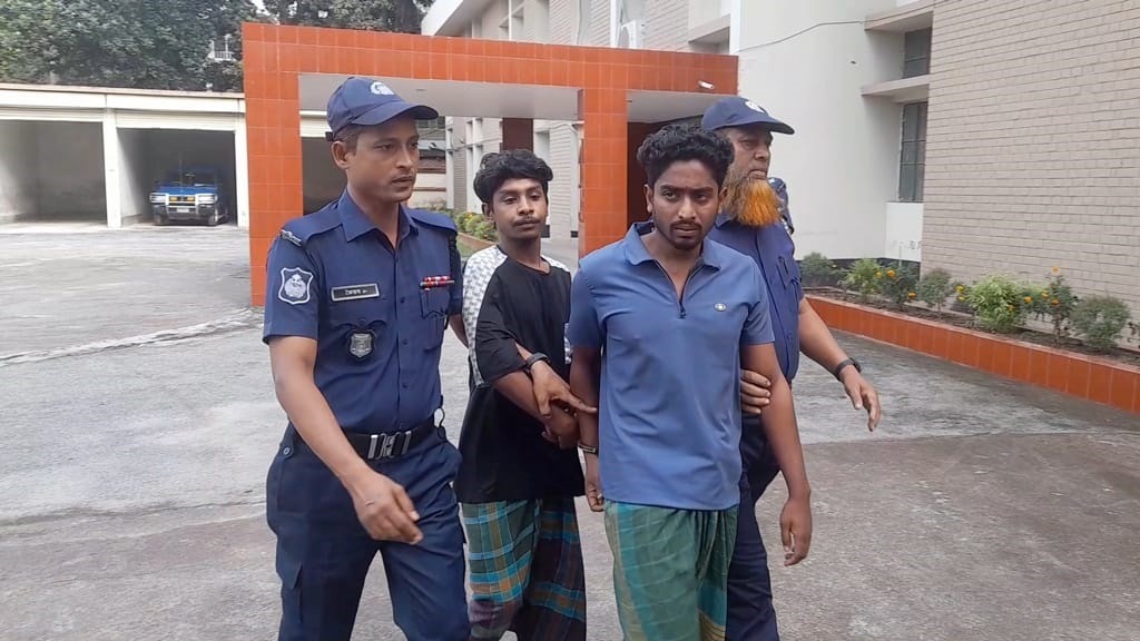 তোর ভিডিও করে রেখে দিলাম, এখন থেকে যখনই ডাকবো তখনই আসতে হবে