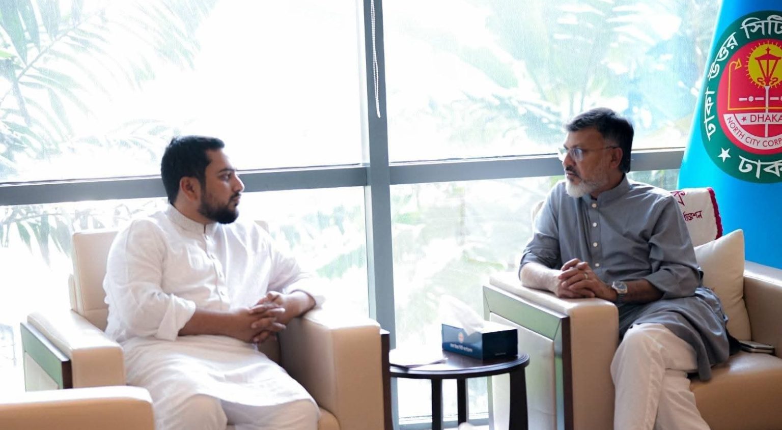 ডিএনসিসি প্রশাসক শফিকুল ইসলাম খান মিল্টনের সঙ্গে বিরোধীদলীয় চিফ হুইপ নাহিদ ইসলাম এমপির সৌজন্য সাক্ষাৎ