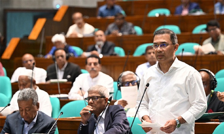 শিক্ষাখাতে ৪৩টি ক্ষেত্র চিহ্নিত করে স্বল্প, মধ্য ও দীর্ঘমেয়াদি পরিকল্পনা বাস্তবায়ন করছে সরকার