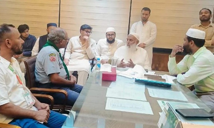 হজক্যাম্পে ধর্মমন্ত্রীর আকস্মিক পরিদর্শন