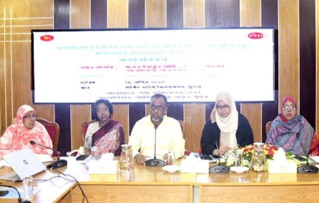গুজব প্রতিরোধে সাংবাদিকদের সক্রিয় সহযোগিতা চাইল তথ্য অধিদফতর