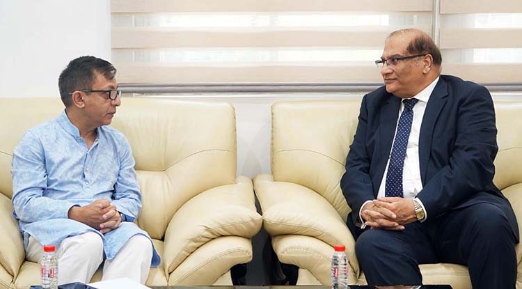 ঢাকা ও ইসলামাবাদ দ্বিপাক্ষিক বাণিজ্য সম্প্রসারণে আগ্রহী