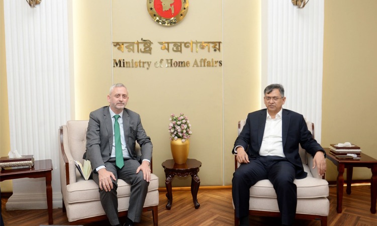 সরকার পুলিশ কমিশন গঠনের পরিকল্পনা করছে : স্বরাষ্ট্রমন্ত্রী