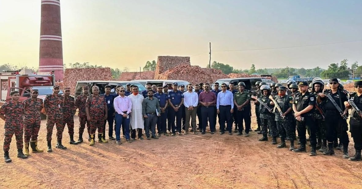 চট্টগ্রামে ৫ ইটভাটা মালিককে ৩০ লাখ টাকা জরিমানা