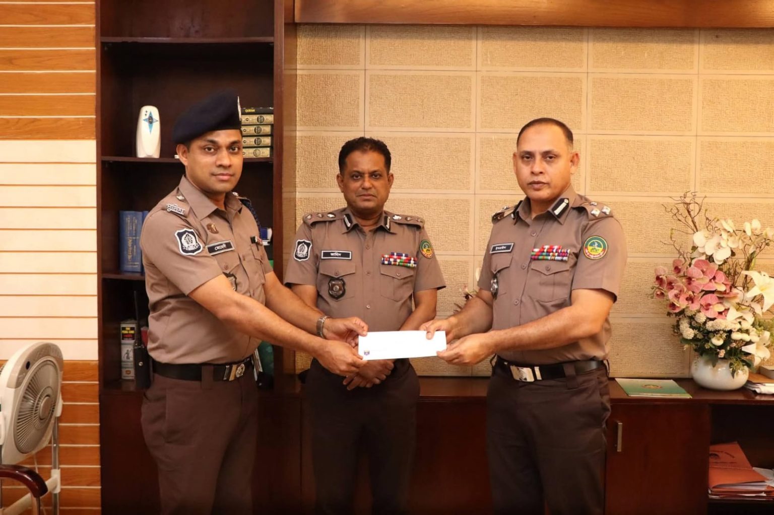 হত্যা ও ক্লু-লেস মামলার রহস্য উদঘাটন, আসামী গ্রেফতার ও উদ্ধার অভিযানে জিএমপি’র সাফল্য অর্জনে কর্মকর্তাদের পুলিশ হেডকোয়ার্টার্স কর্তৃক পুরস্কৃত