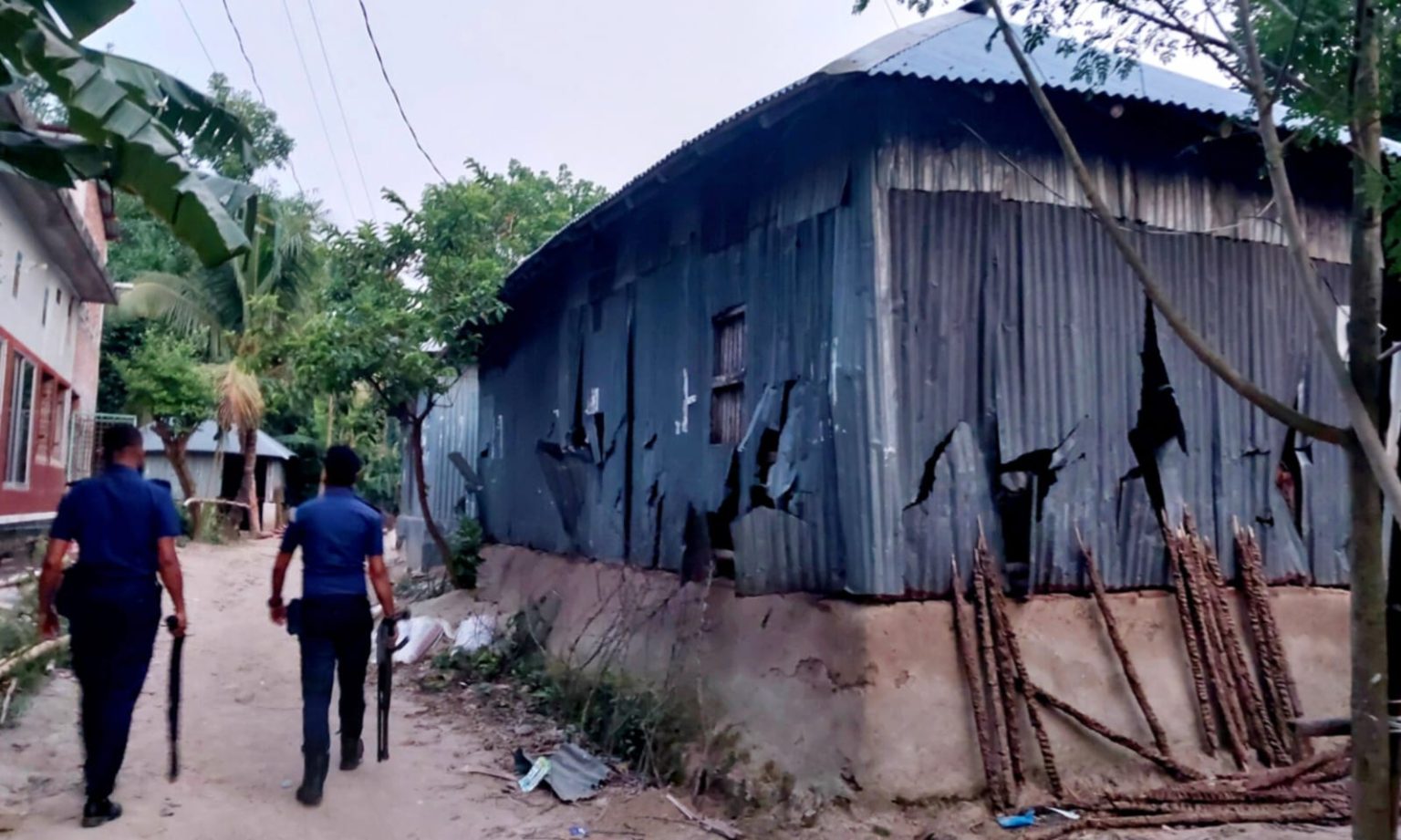 সামাজিক আধিপত্য বিস্তারকে কেন্দ্র করে জেরে ও হত্যাকাণ্ডের ঘটনায় গ্রেফতারের আতঙ্ক