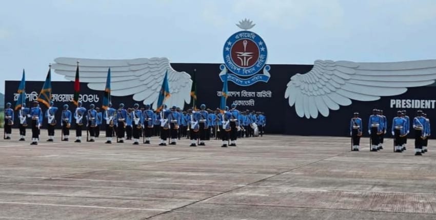 যশোর বিমানবাহিনী একাডেমিতে রাষ্ট্রপতির কুচকাওয়াজ অনুষ্ঠিত