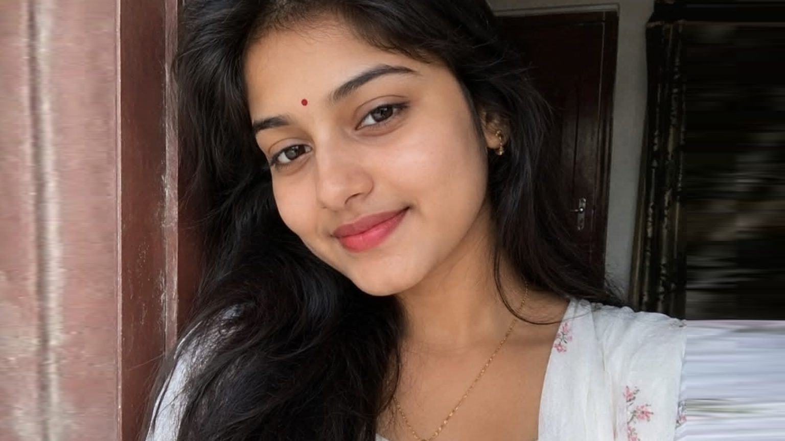 মোবাইল কিনে না দেওয়ায় পূজারানীর মৃত্যু