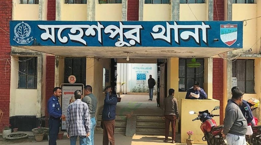 মোটরসাইকেল নিয়ন্ত্রণ হারিয়ে খাদে পড়ে এক যুবকের মৃত্যু